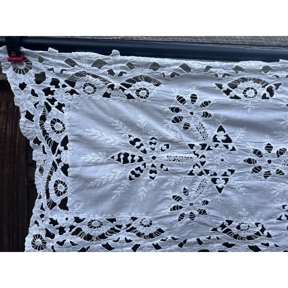 Vintage Hand Embroidered Cutwork Table Runner White Linen Floral 49 x 16 - Picture 8 of 13